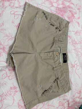 BKE Women's Khaki Frayed Hem Studded Shorts Y2K Vtg